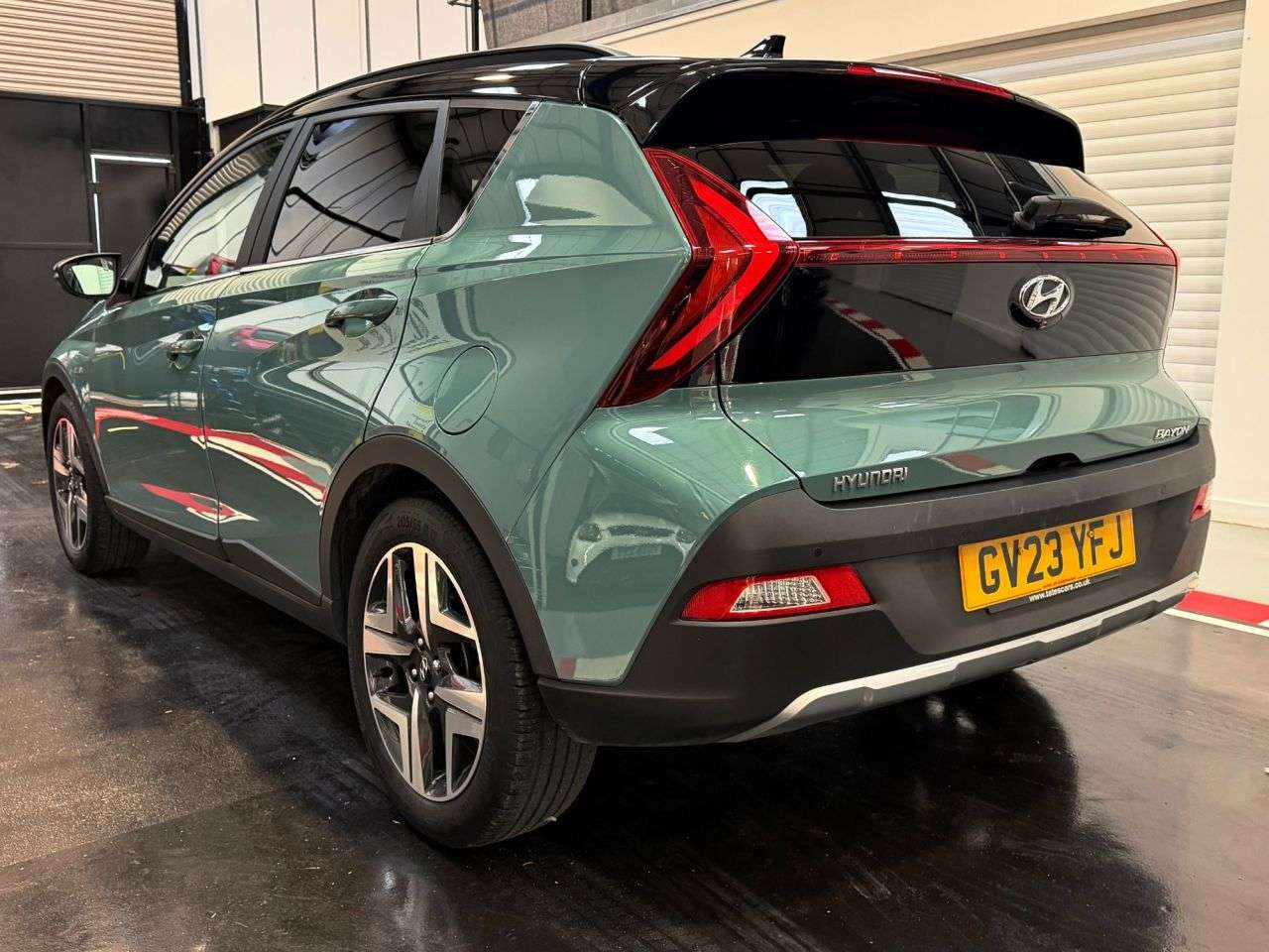 A 2023 HYUNDAI BAYON 1.0 T-GDi MHEV Ultimate SUV 5dr Petrol Hybrid DCT Euro 6 (s/s) (120 ps) A 2023 HYUNDAI BAYON 1.0 T-GDi MHEV Ultimate SUV 5dr Petrol Hybrid DCT Euro 6 (s/s) (120 ps)