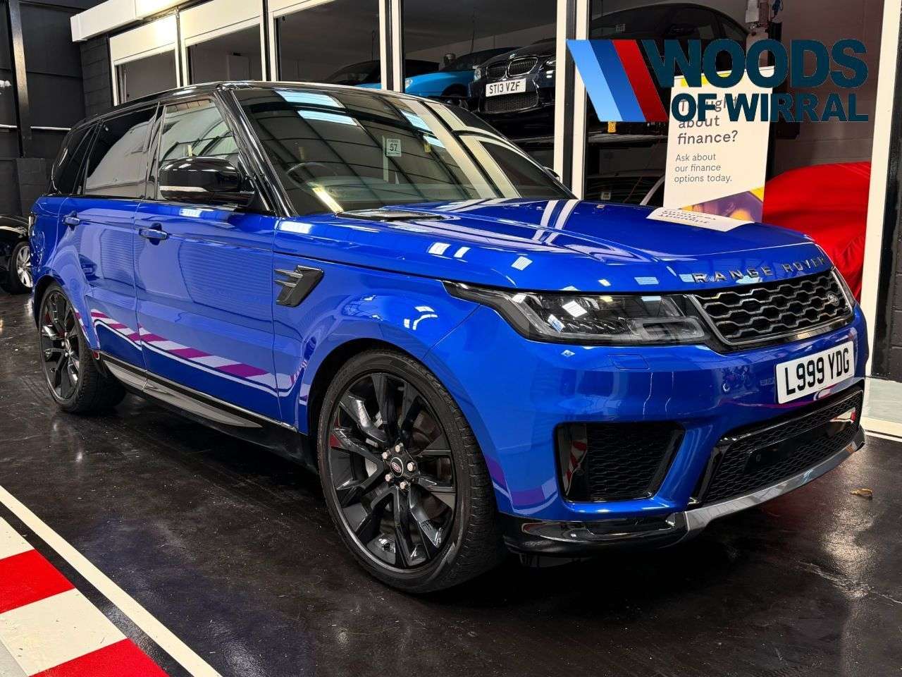 A 2021 LAND ROVER RANGE ROVER SPORT 3.0 D300 MHEV HSE Silver SUV 5dr Diesel Auto 4WD Euro 6 (s/s) (300 ps) A 2021 LAND ROVER RANGE ROVER SPORT 3.0 D300 MHEV HSE Silver SUV 5dr Diesel Auto 4WD Euro 6 (s/s) (300 ps)