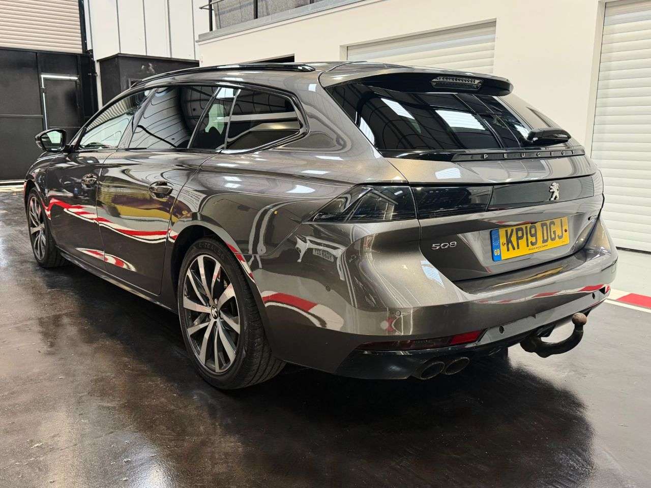 2019 PEUGEOT 508 SW 2019 PEUGEOT 508 SW