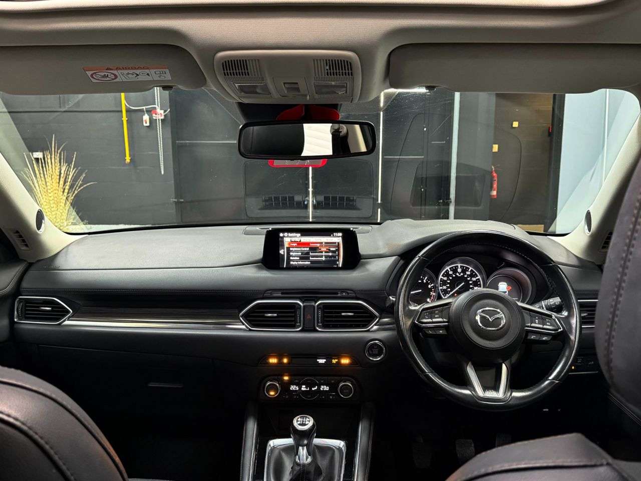 A 2018 MAZDA CX-5 2.0 SKYACTIV-G Sport Nav+ SUV 5dr Petrol Manual Euro 6 (s/s) (165 ps) A 2018 MAZDA CX-5 2.0 SKYACTIV-G Sport Nav+ SUV 5dr Petrol Manual Euro 6 (s/s) (165 ps)