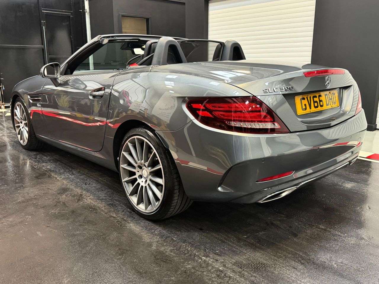 A 2016 MERCEDES-BENZ SLC 2.0 SLC300 AMG Line Convertible 2dr Petrol G-Tronic Euro 6 (s/s) (245 ps) A 2016 MERCEDES-BENZ SLC 2.0 SLC300 AMG Line Convertible 2dr Petrol G-Tronic Euro 6 (s/s) (245 ps)