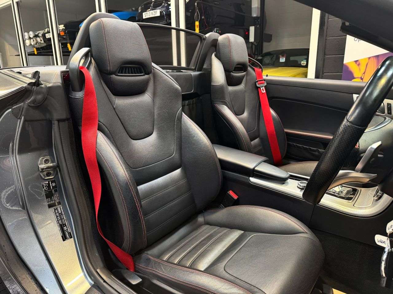 A 2016 MERCEDES-BENZ SLC 2.0 SLC300 AMG Line Convertible 2dr Petrol G-Tronic Euro 6 (s/s) (245 ps) A 2016 MERCEDES-BENZ SLC 2.0 SLC300 AMG Line Convertible 2dr Petrol G-Tronic Euro 6 (s/s) (245 ps)