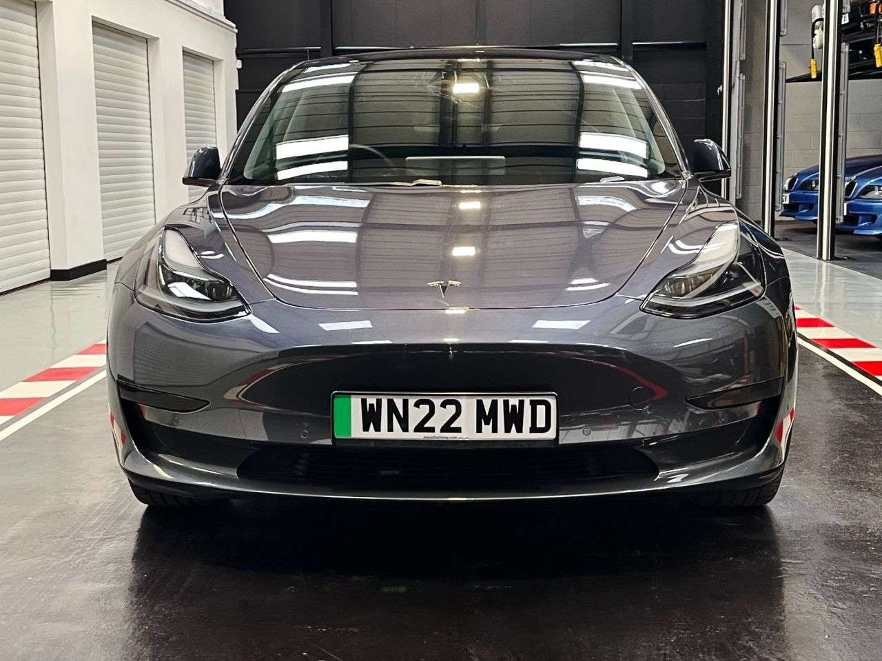 A 2022 TESLA MODEL 3 Standard Range Plus Saloon 4dr Electric Auto RWD (241 bhp) A 2022 TESLA MODEL 3 Standard Range Plus Saloon 4dr Electric Auto RWD (241 bhp)