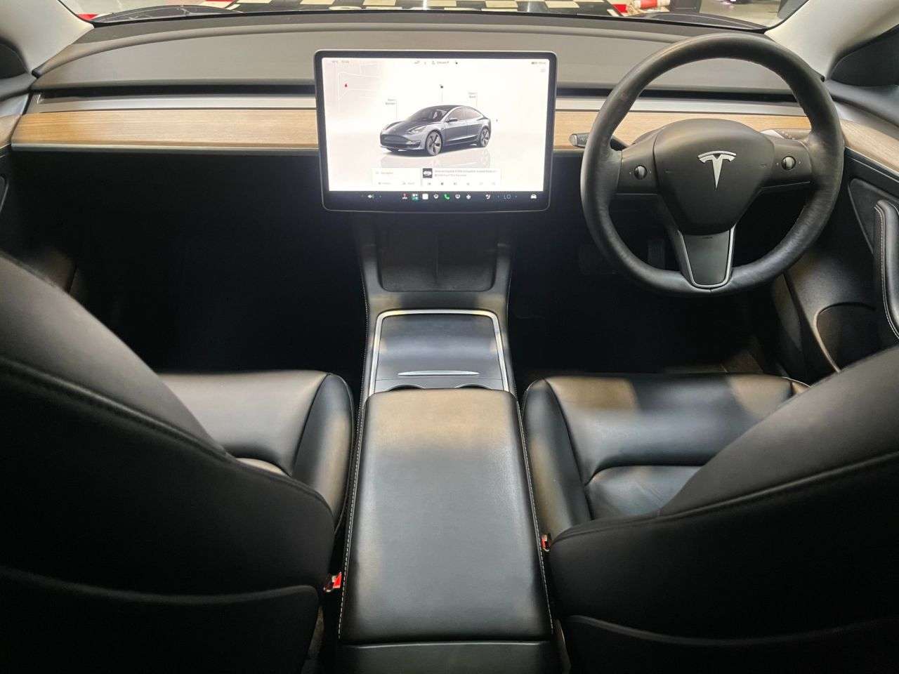 A 2022 TESLA MODEL 3 Standard Range Plus Saloon 4dr Electric Auto RWD (241 bhp) A 2022 TESLA MODEL 3 Standard Range Plus Saloon 4dr Electric Auto RWD (241 bhp)