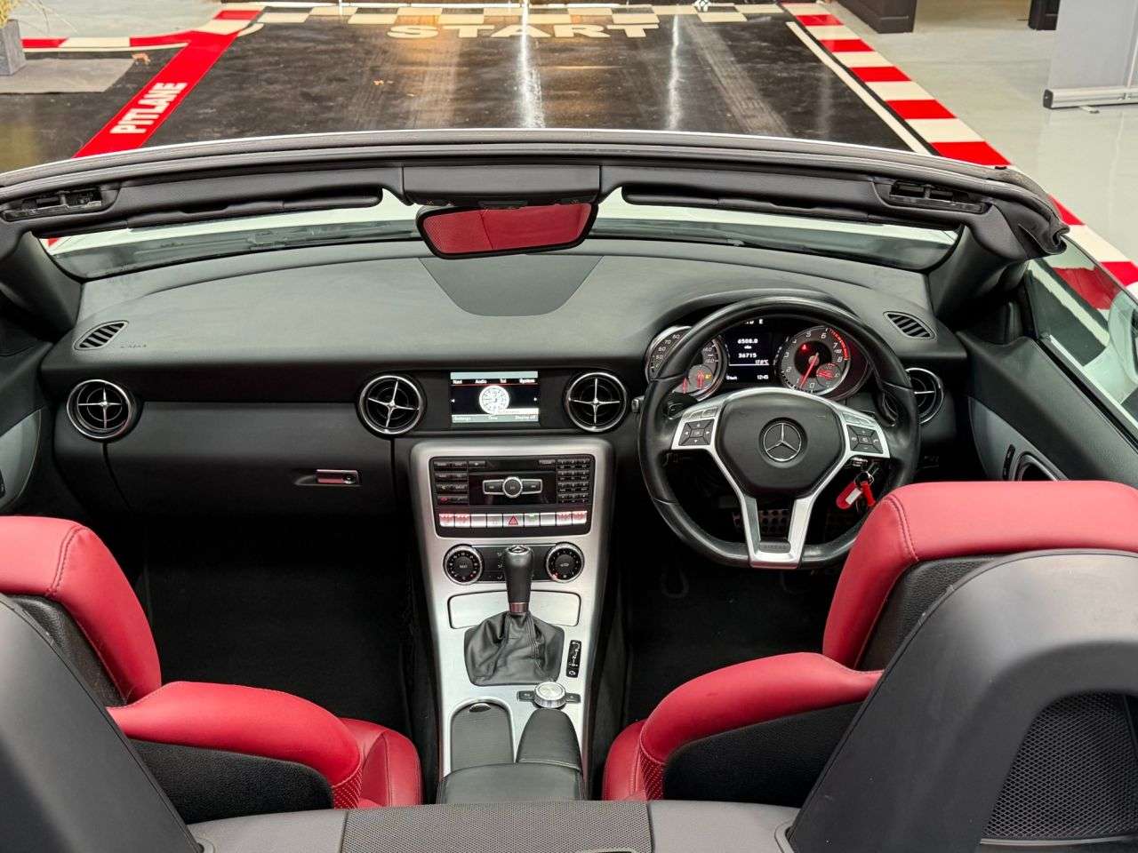 A 2013 MERCEDES-BENZ SLK 1.8 SLK200 AMG Sport Convertible 2dr Petrol G-Tronic+ Euro 5 (s/s) (184 ps) A 2013 MERCEDES-BENZ SLK 1.8 SLK200 AMG Sport Convertible 2dr Petrol G-Tronic+ Euro 5 (s/s) (184 ps)