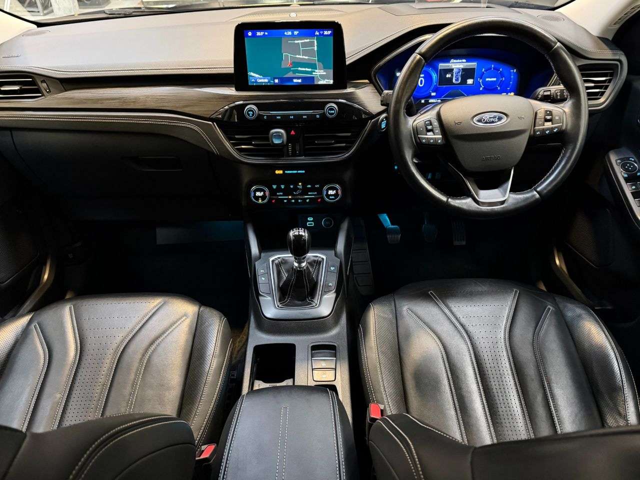 A 2020 FORD KUGA 2.0 EcoBlue MHEV Vignale SUV 5dr Diesel Manual Euro 6 (s/s) (150 ps) A 2020 FORD KUGA 2.0 EcoBlue MHEV Vignale SUV 5dr Diesel Manual Euro 6 (s/s) (150 ps)