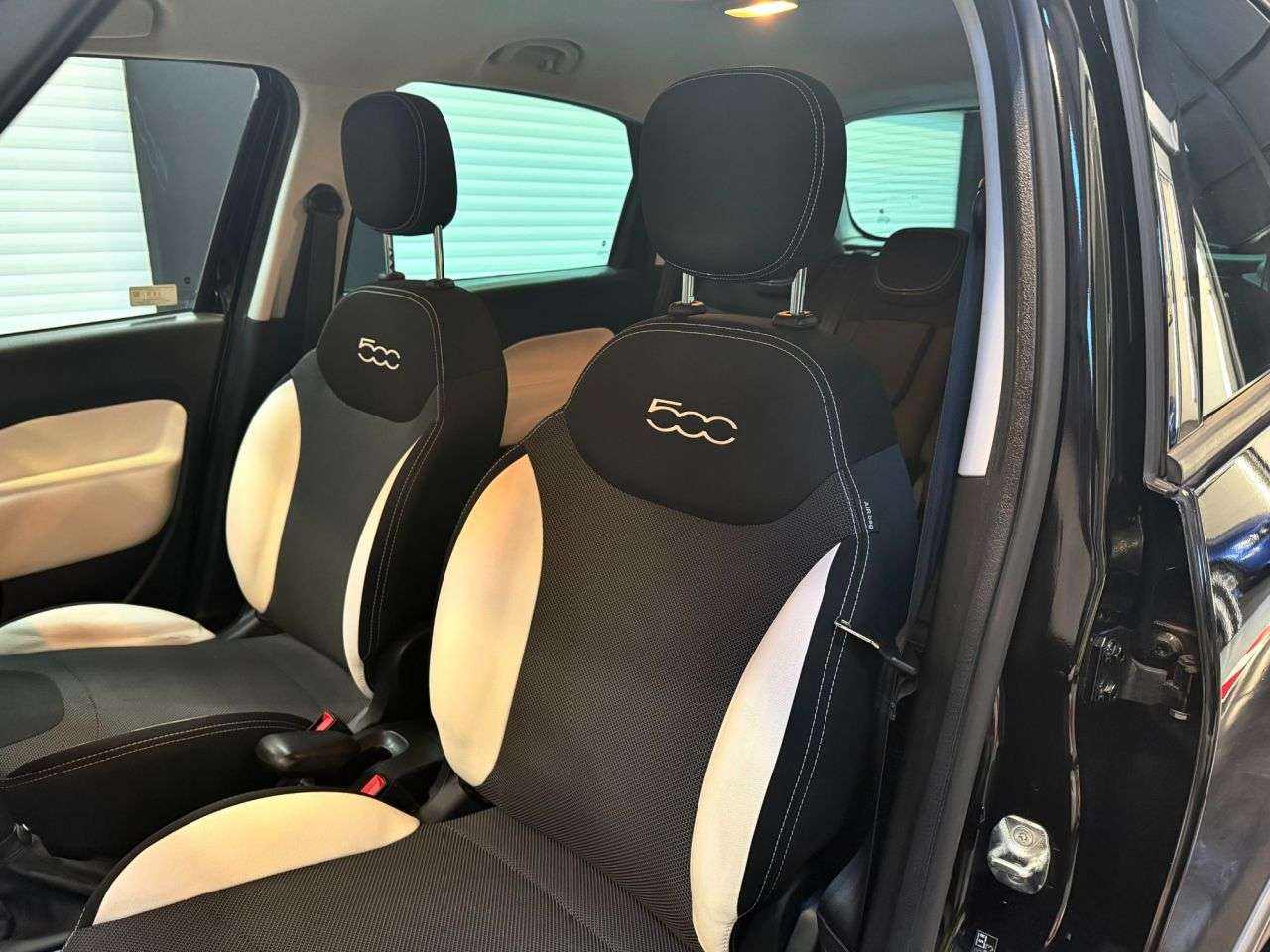 2017 FIAT 500L 2017 FIAT 500L