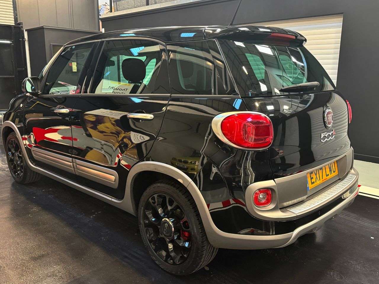 2017 FIAT 500L 2017 FIAT 500L