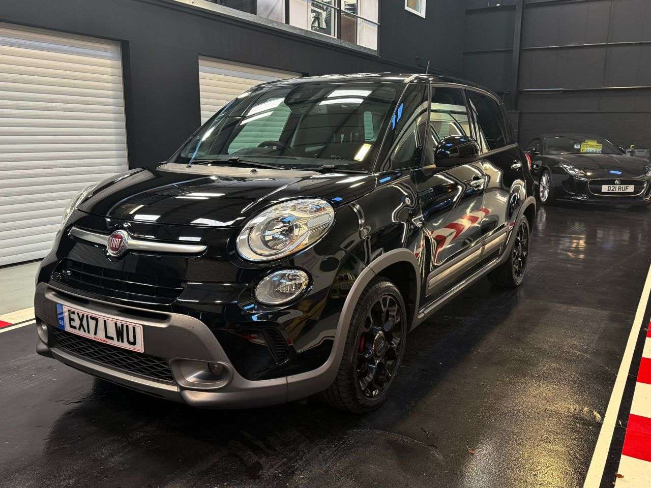2017 FIAT 500L 2017 FIAT 500L