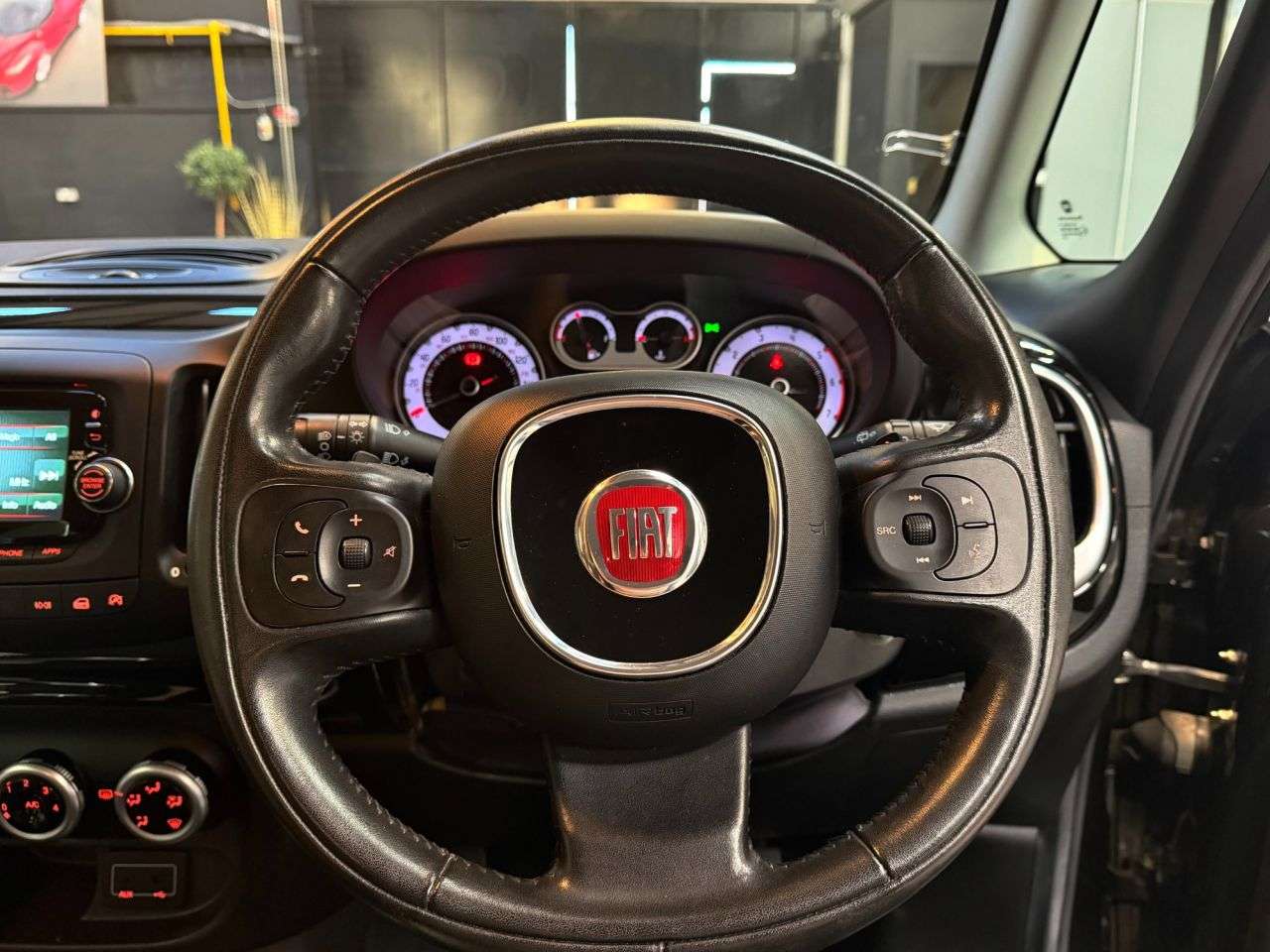 2017 FIAT 500L 2017 FIAT 500L