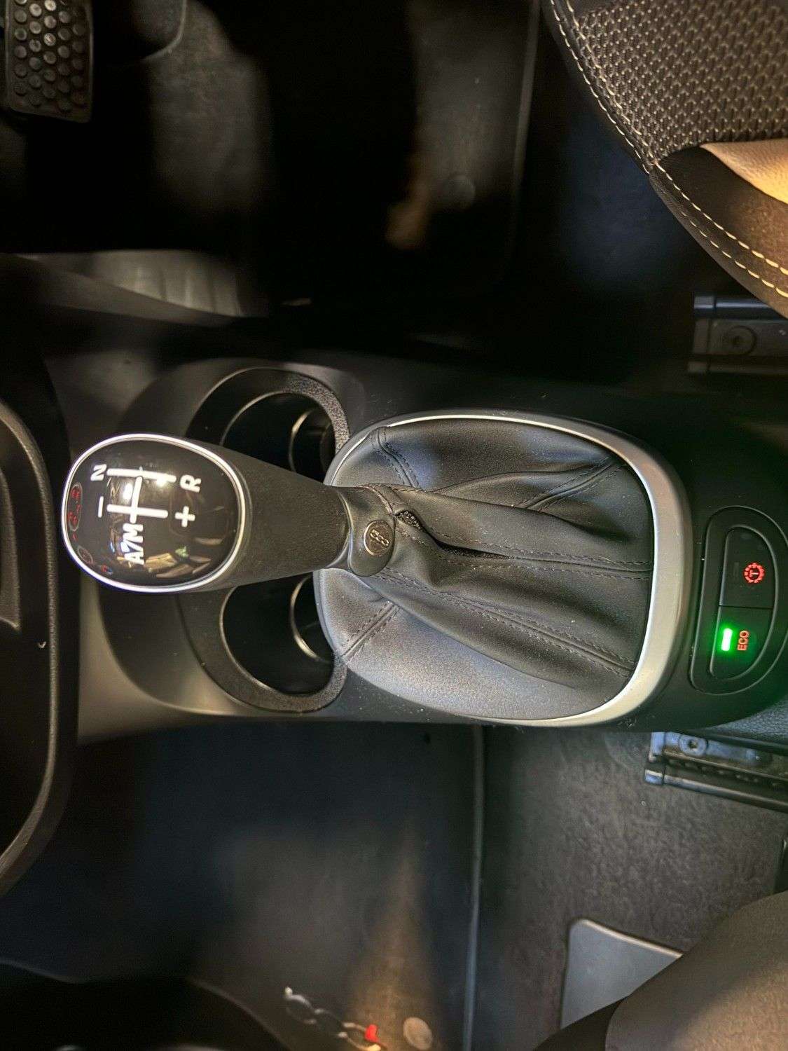 2017 FIAT 500L 2017 FIAT 500L