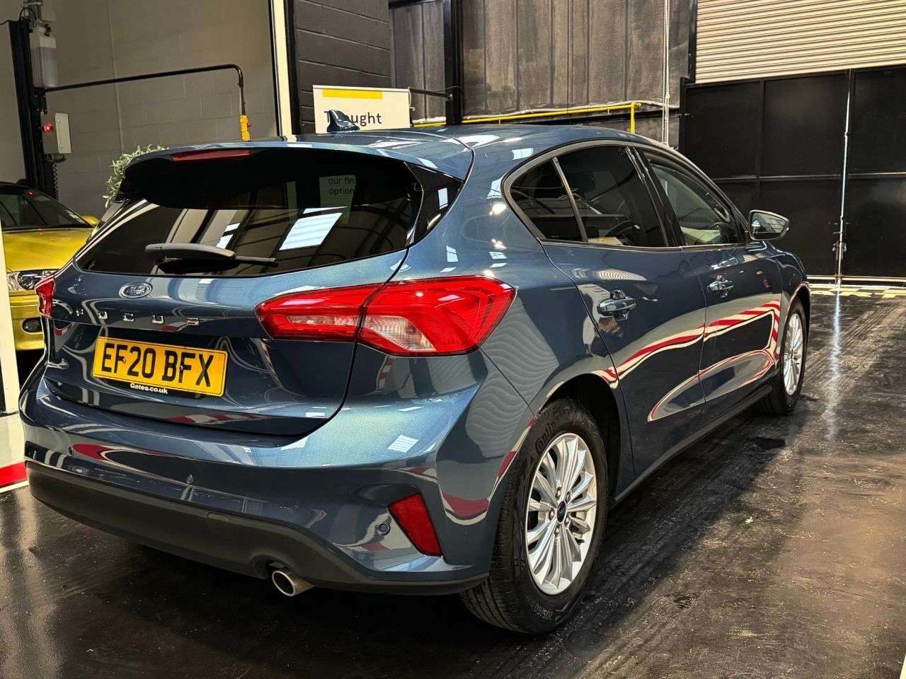 A 2020 FORD FOCUS 1.0T EcoBoost Titanium Hatchback 5dr Petrol Auto Euro 6 (s/s) (125 ps) A 2020 FORD FOCUS 1.0T EcoBoost Titanium Hatchback 5dr Petrol Auto Euro 6 (s/s) (125 ps)