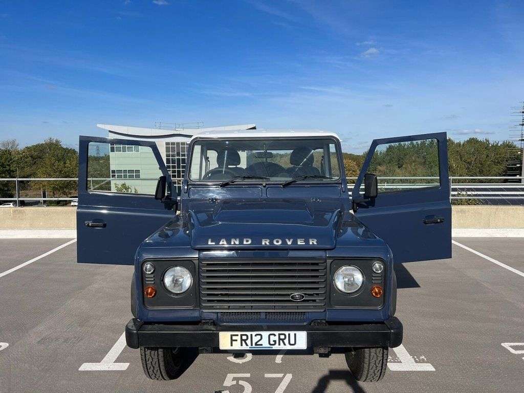 0 LAND ROVER DEFENDER 0 LAND ROVER DEFENDER