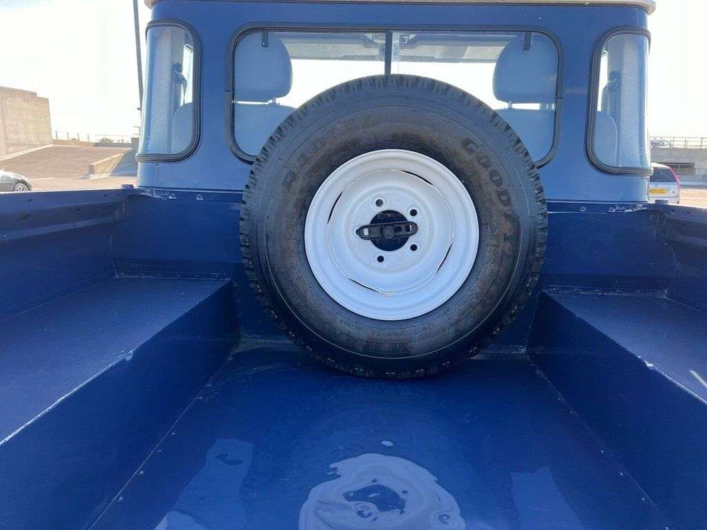 0 LAND ROVER DEFENDER 0 LAND ROVER DEFENDER