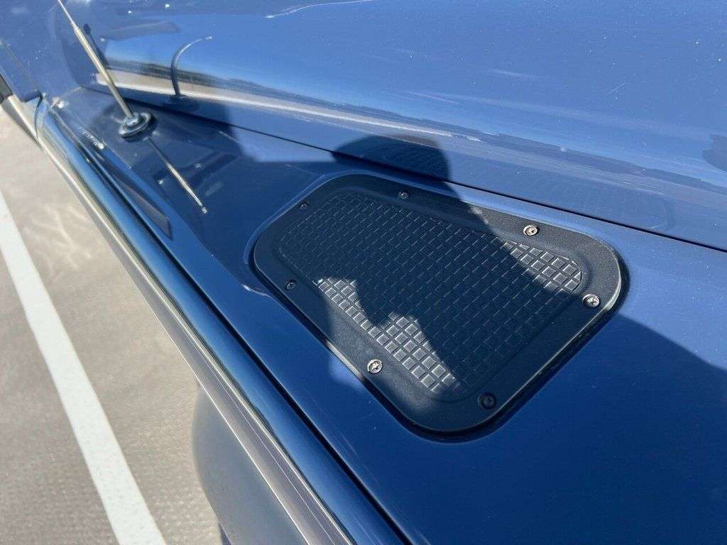 0 LAND ROVER DEFENDER 0 LAND ROVER DEFENDER