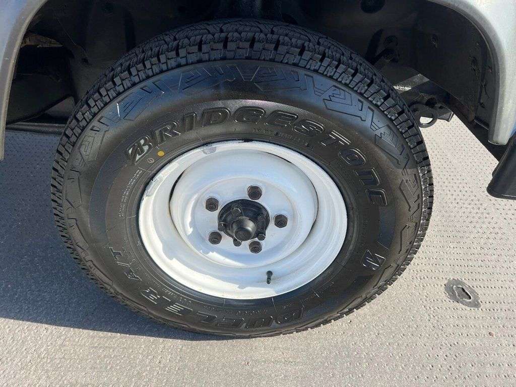 0 LAND ROVER DEFENDER 0 LAND ROVER DEFENDER