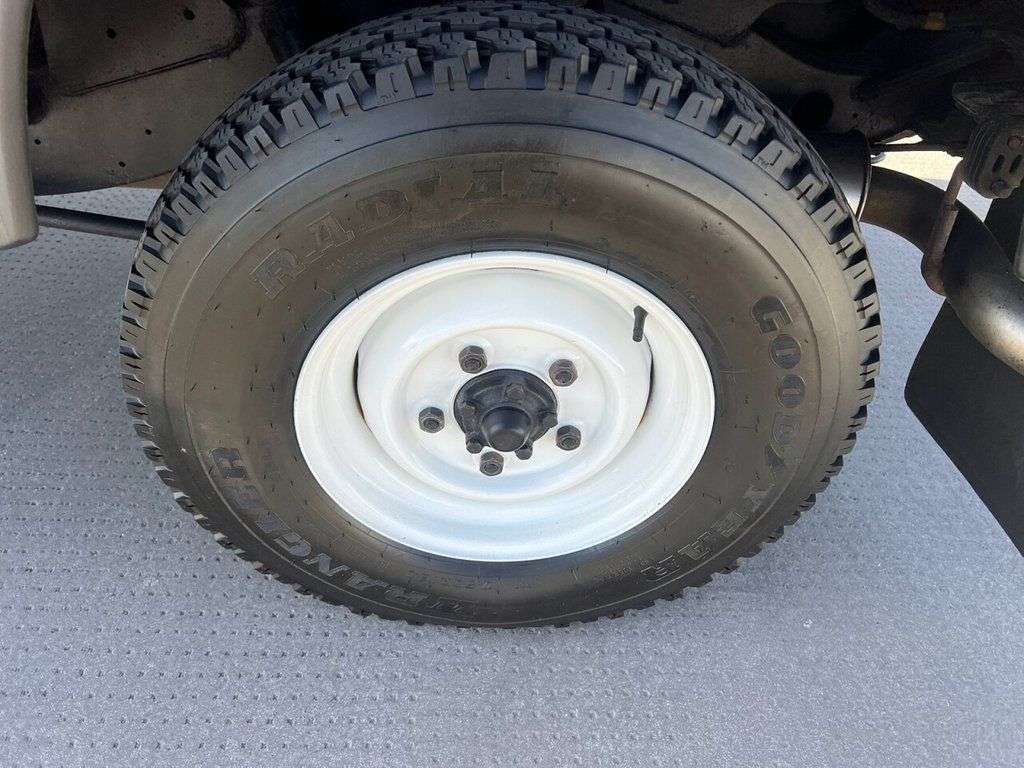 0 LAND ROVER DEFENDER 0 LAND ROVER DEFENDER