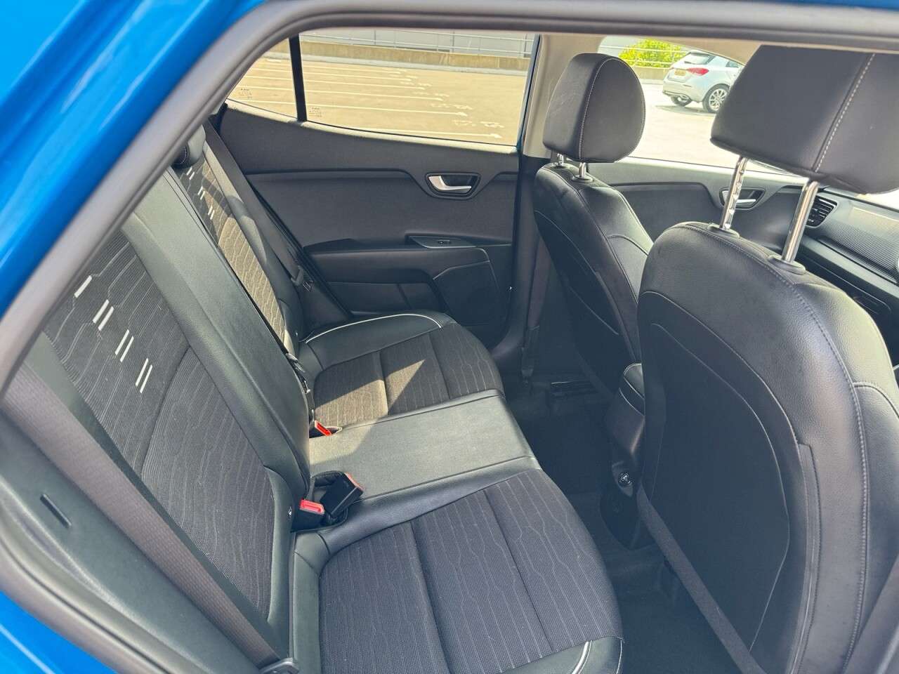 2021 KIA STONIC 2021 KIA STONIC