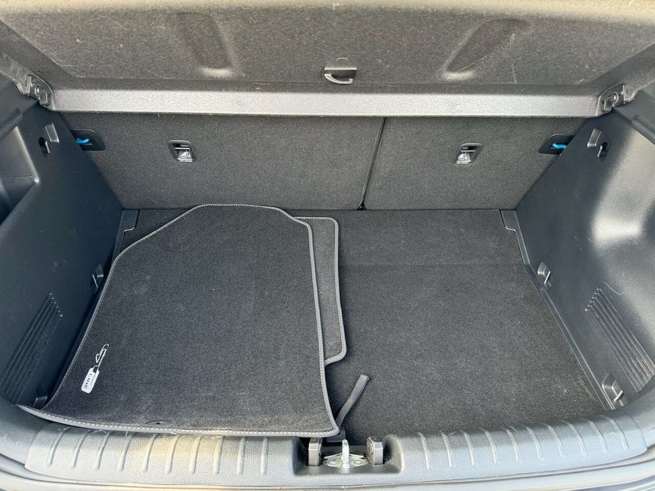 2021 KIA STONIC 2021 KIA STONIC