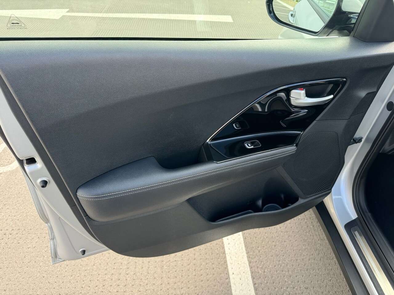 2020 KIA NIRO 2020 KIA NIRO