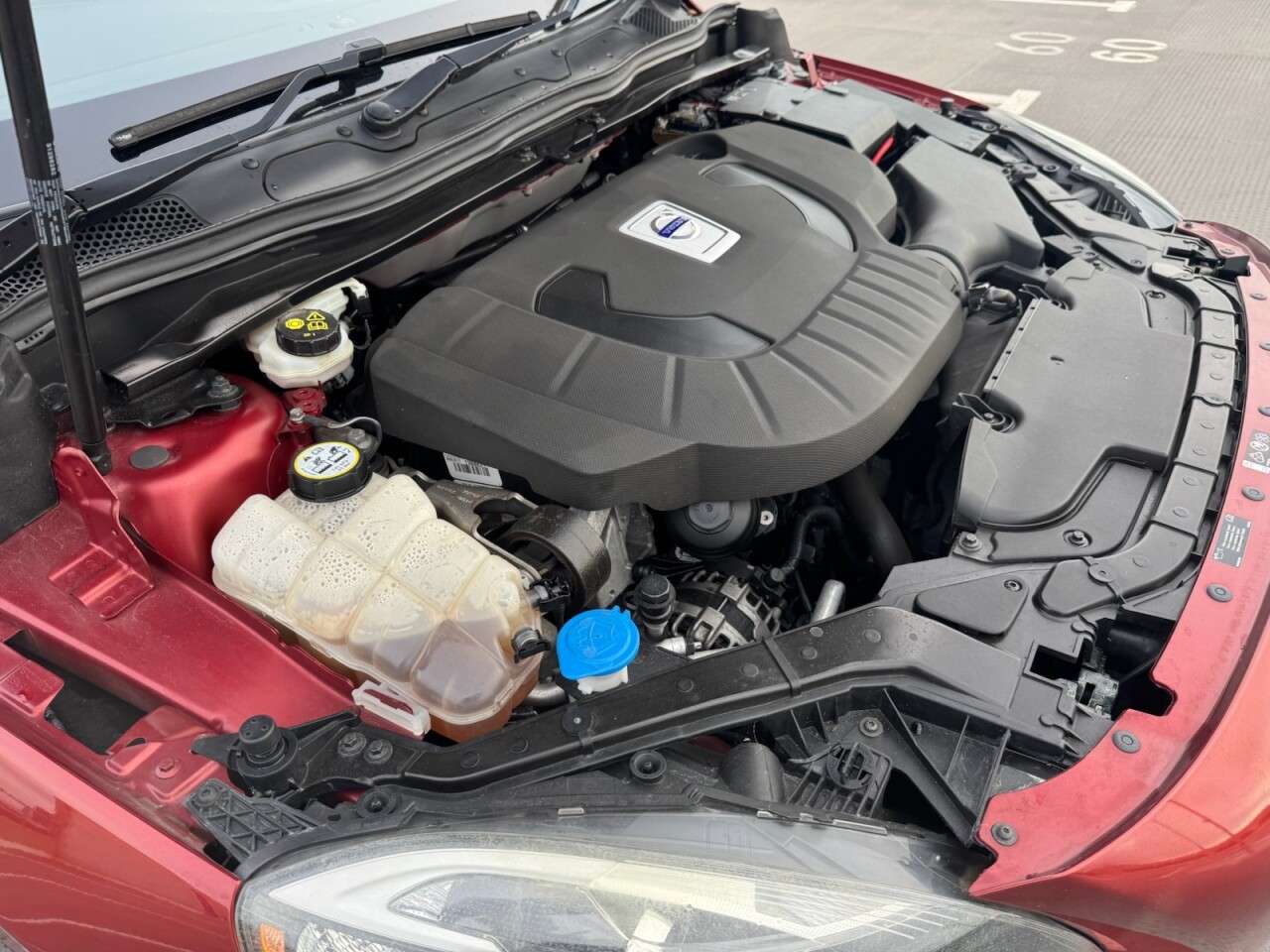 2013 VOLVO V40 2013 VOLVO V40