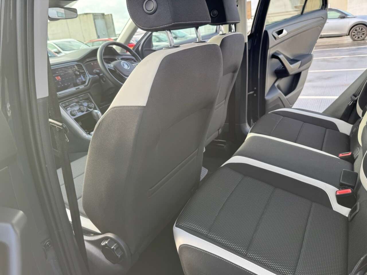 2021 VOLKSWAGEN T-ROC 2021 VOLKSWAGEN T-ROC