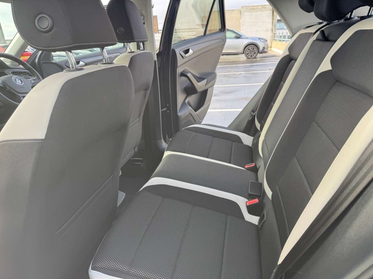 2021 VOLKSWAGEN T-ROC 2021 VOLKSWAGEN T-ROC