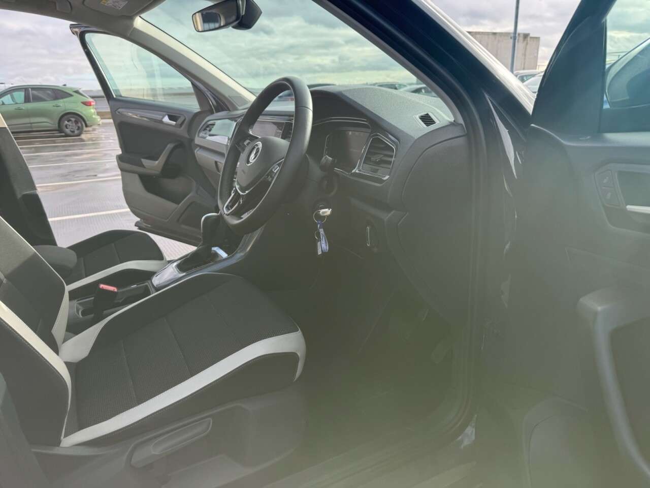 2021 VOLKSWAGEN T-ROC 2021 VOLKSWAGEN T-ROC