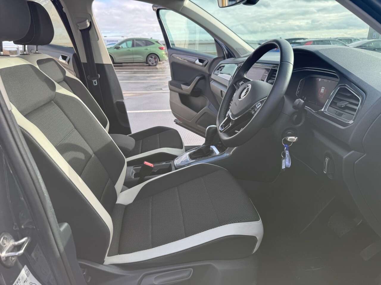 2021 VOLKSWAGEN T-ROC 2021 VOLKSWAGEN T-ROC