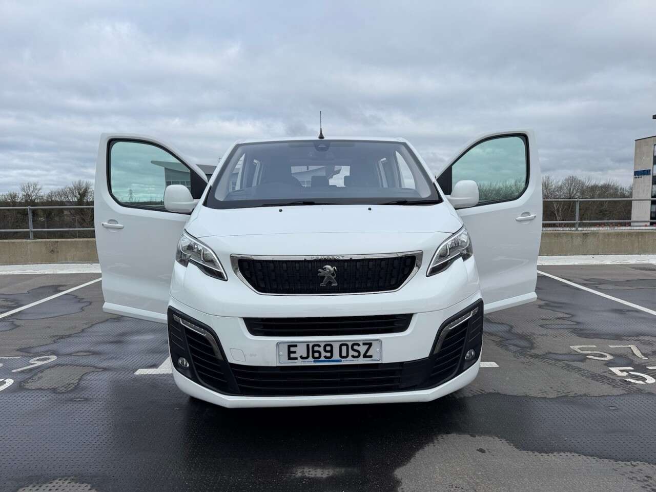 2019 PEUGEOT TRAVELLER 2019 PEUGEOT TRAVELLER