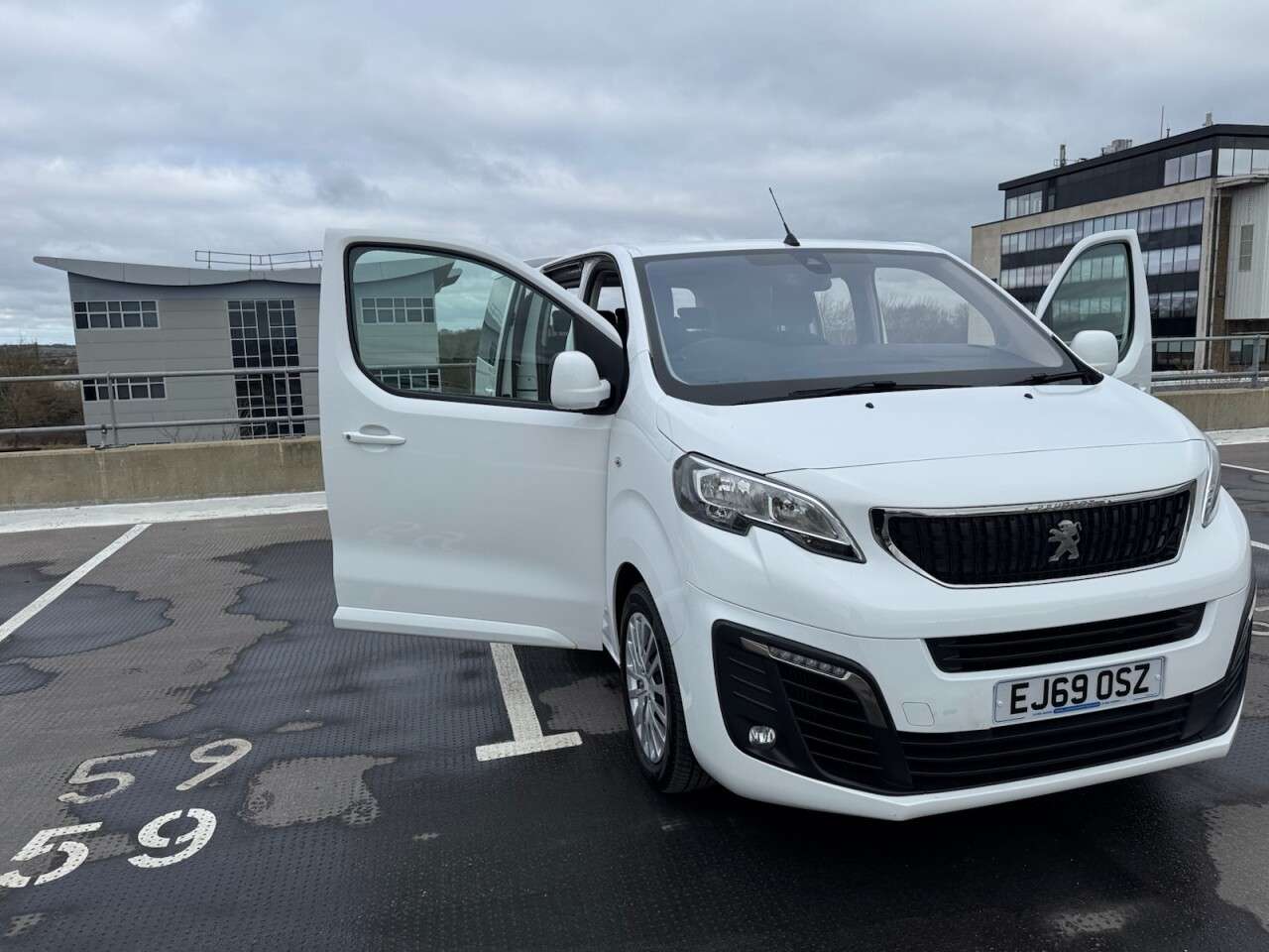 2019 PEUGEOT TRAVELLER 2019 PEUGEOT TRAVELLER
