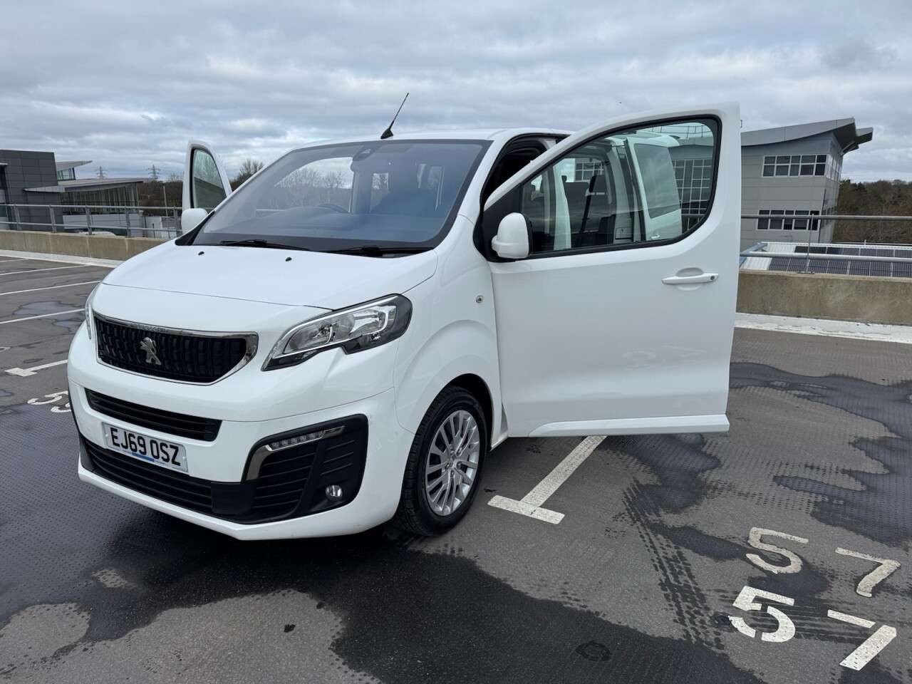2019 PEUGEOT TRAVELLER 2019 PEUGEOT TRAVELLER