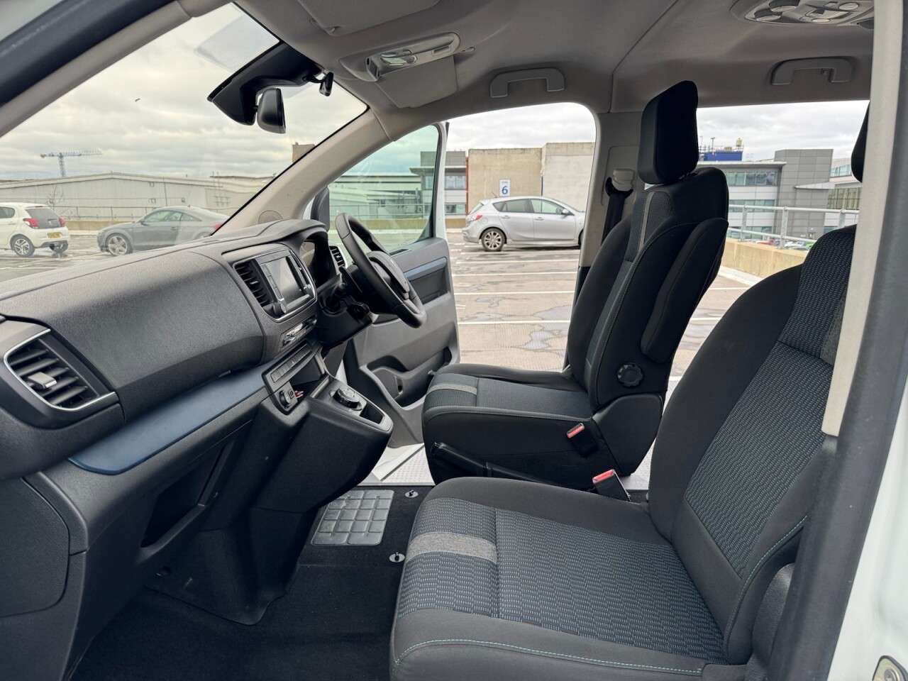 2019 PEUGEOT TRAVELLER 2019 PEUGEOT TRAVELLER