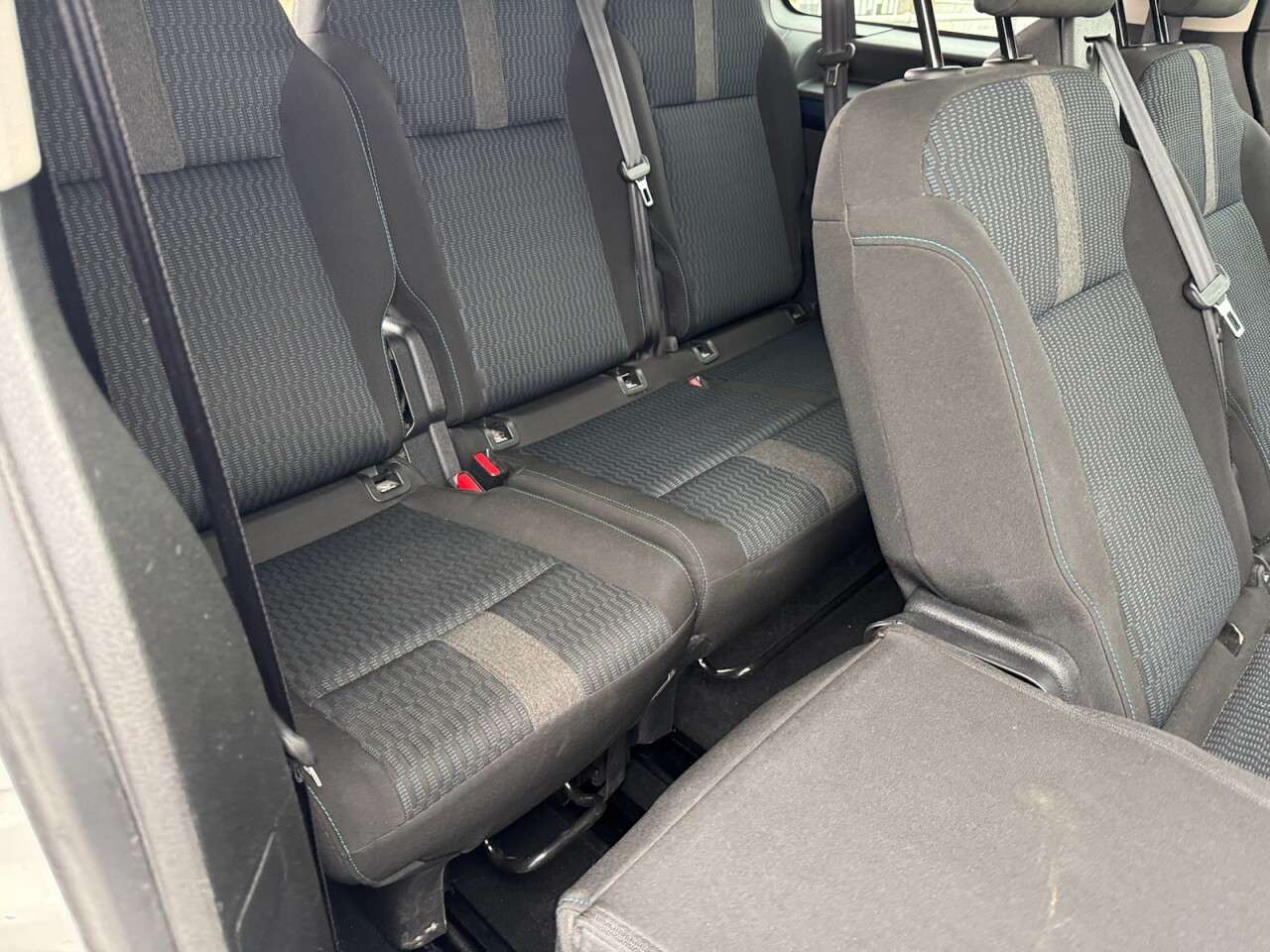 2019 PEUGEOT TRAVELLER 2019 PEUGEOT TRAVELLER