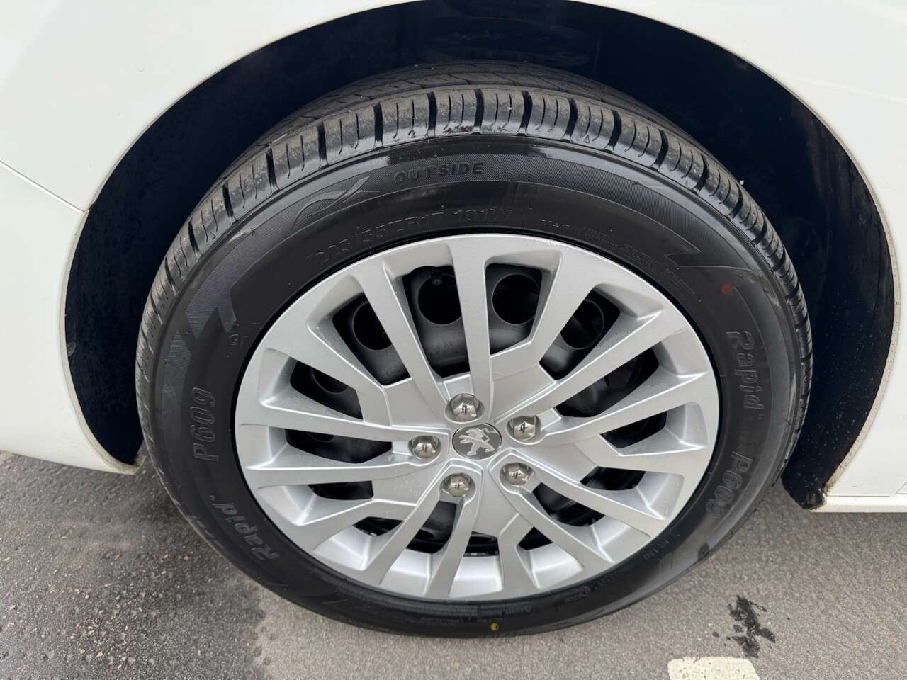 2019 PEUGEOT TRAVELLER 2019 PEUGEOT TRAVELLER