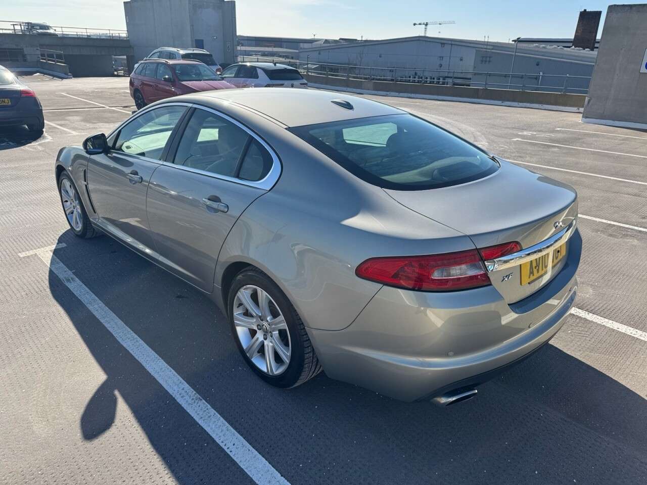 2010 JAGUAR XF 2010 JAGUAR XF