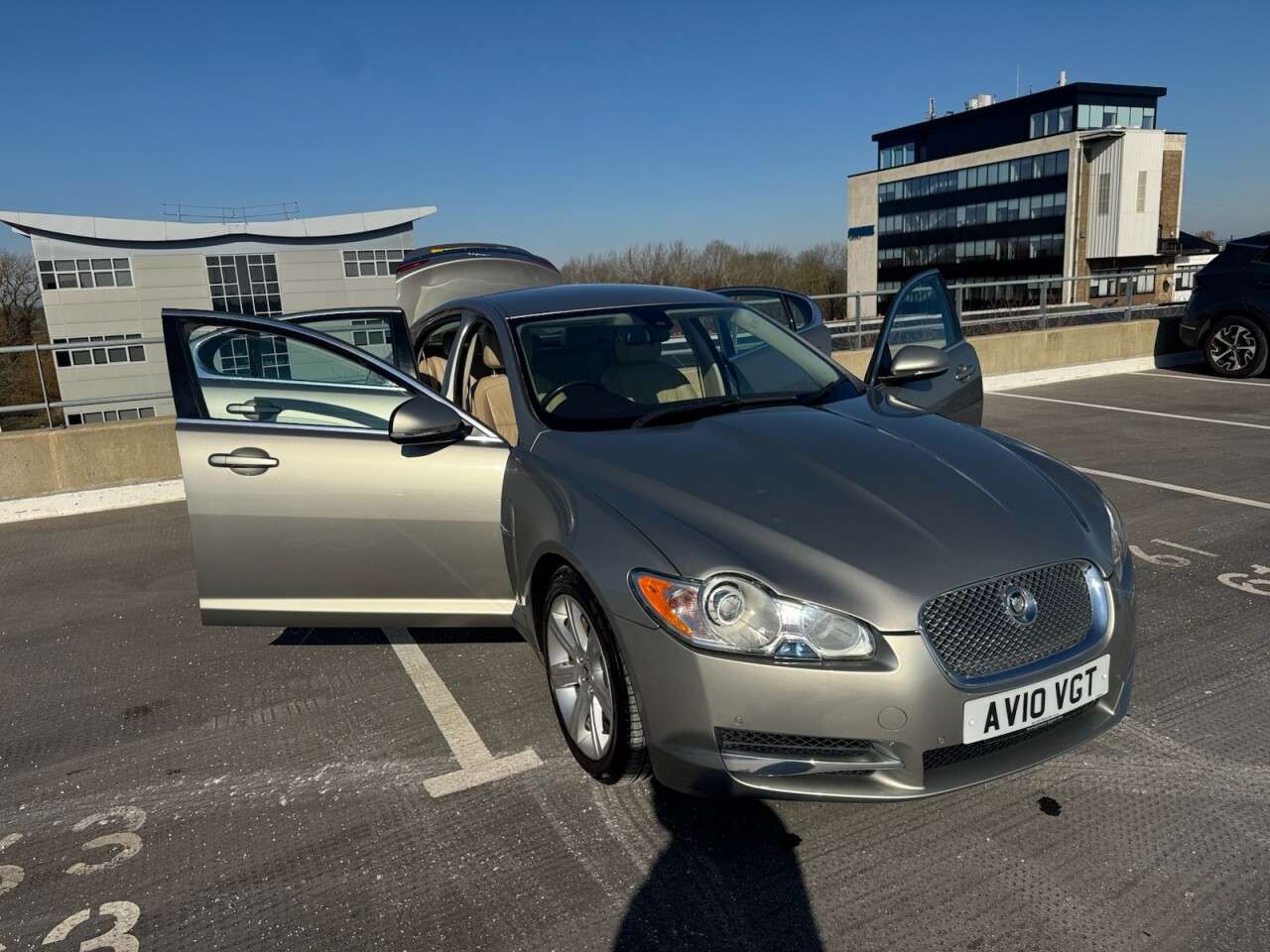 2010 JAGUAR XF 2010 JAGUAR XF