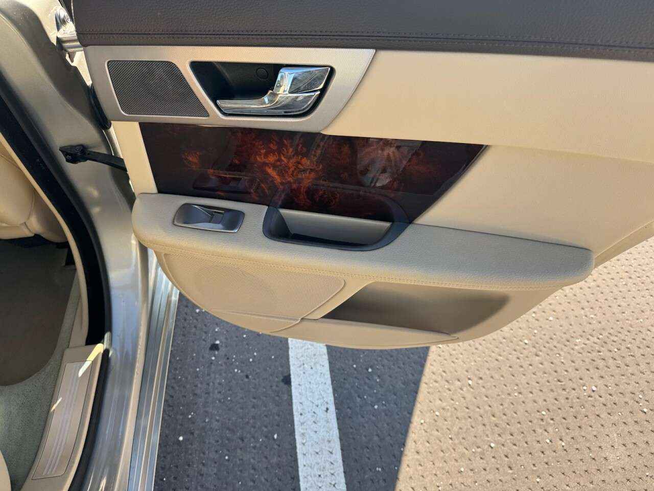 2010 JAGUAR XF 2010 JAGUAR XF