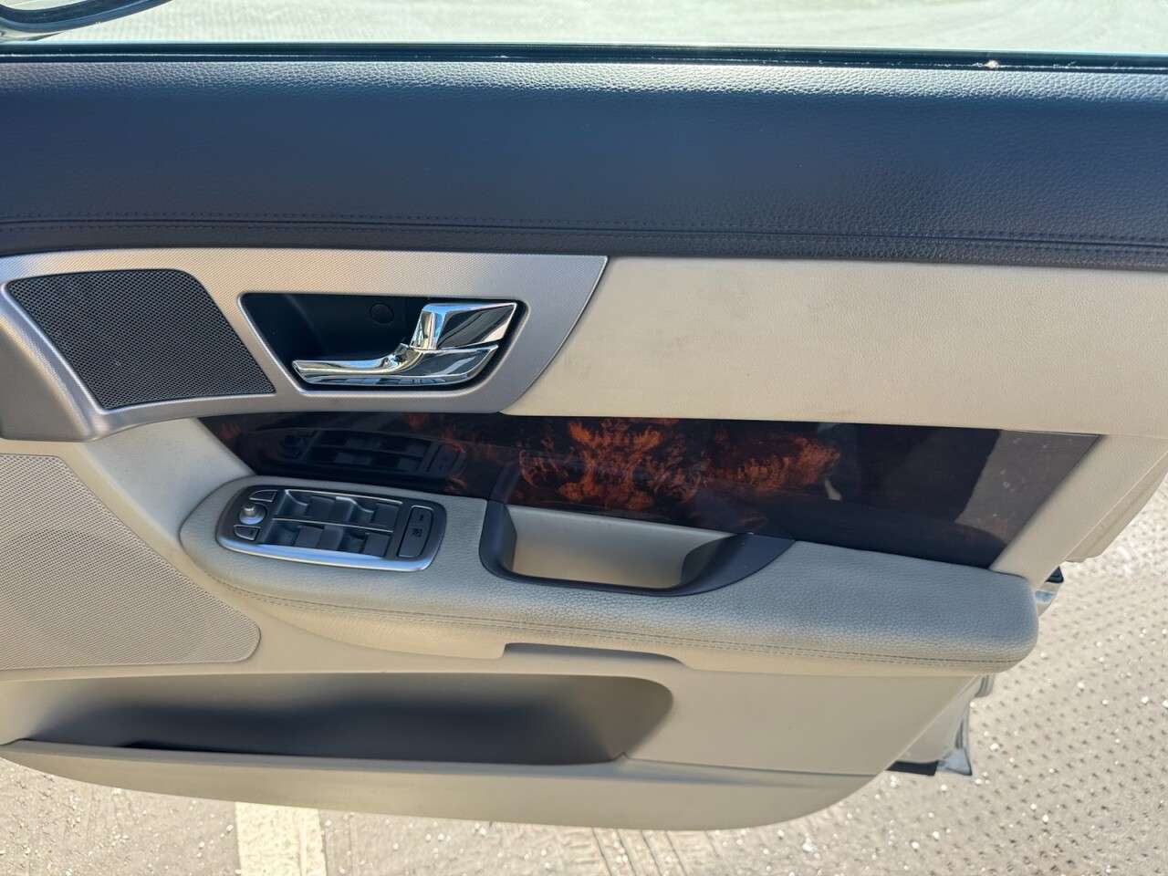 2010 JAGUAR XF 2010 JAGUAR XF