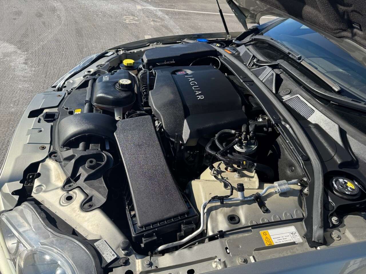 2010 JAGUAR XF 2010 JAGUAR XF