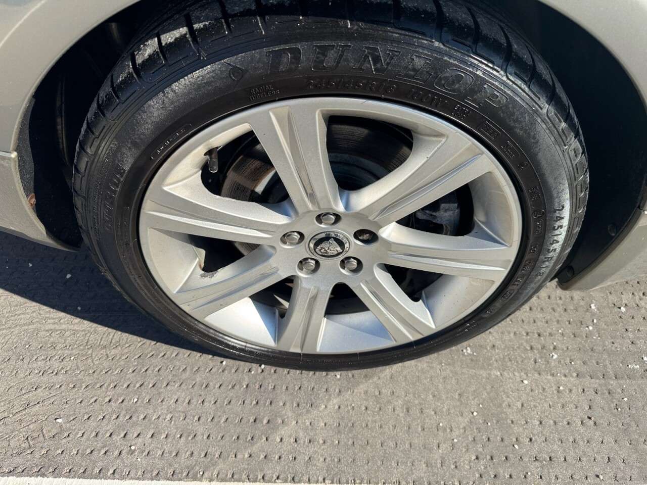 2010 JAGUAR XF 2010 JAGUAR XF