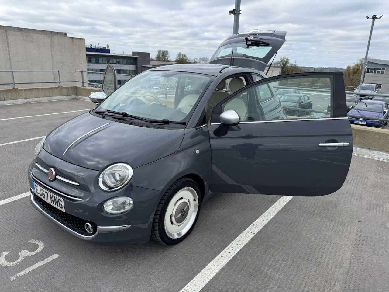 2017 FIAT 500 2017 FIAT 500