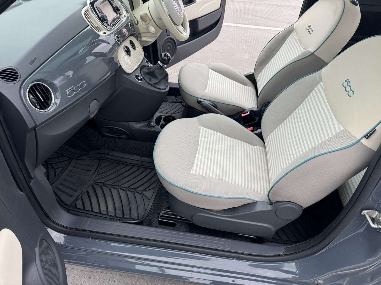 2017 FIAT 500 2017 FIAT 500