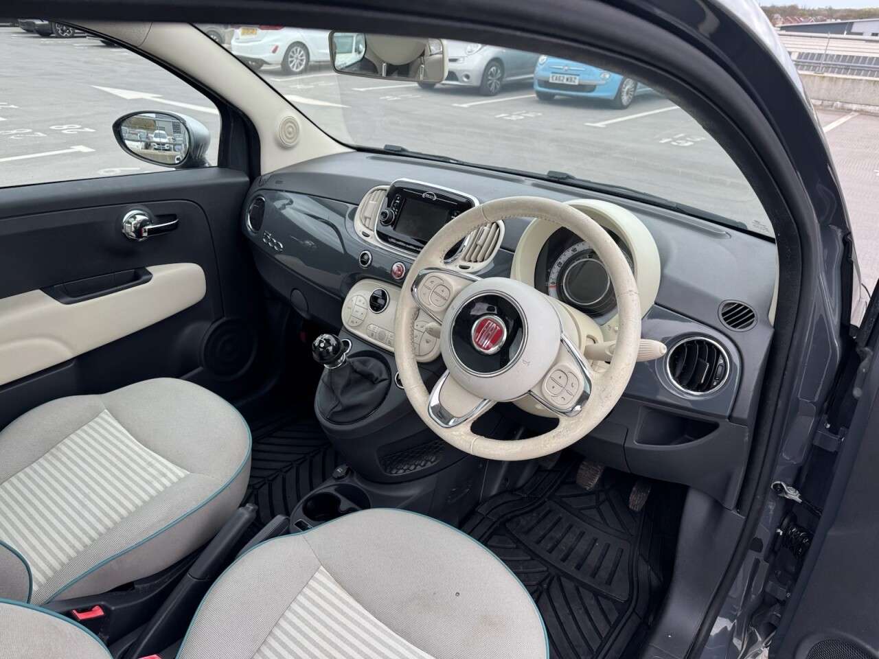 2017 FIAT 500 2017 FIAT 500
