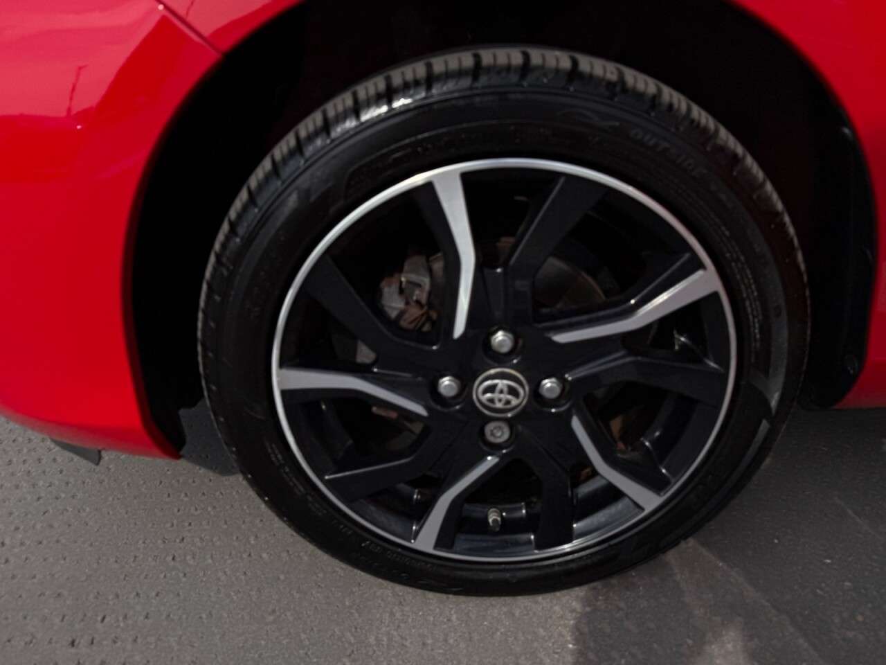 2016 TOYOTA YARIS 2016 TOYOTA YARIS