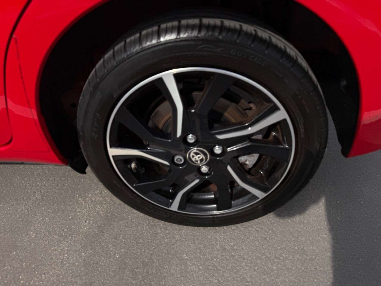 2016 TOYOTA YARIS 2016 TOYOTA YARIS