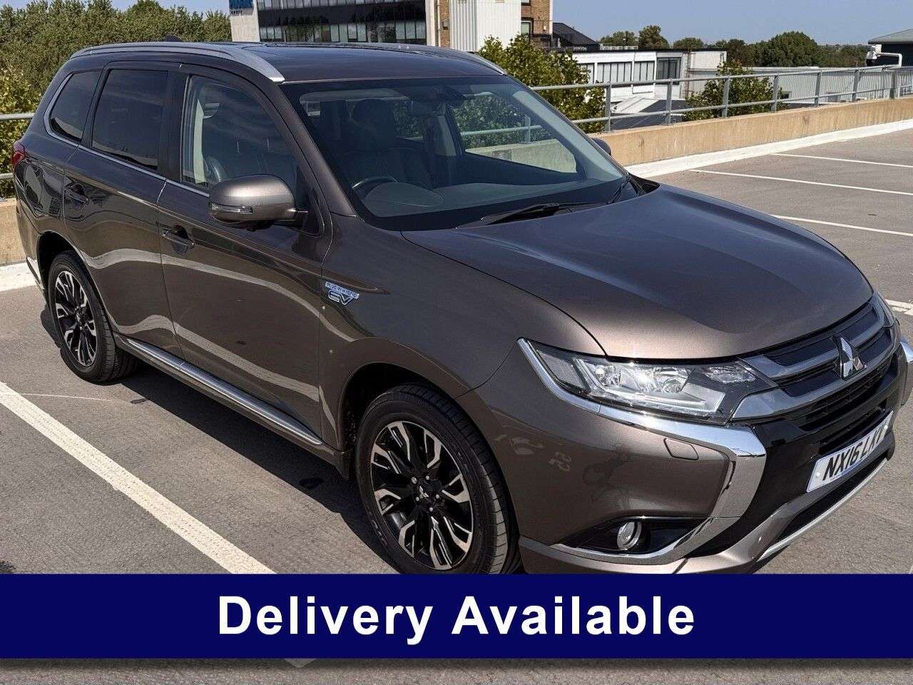 A 2016 MITSUBISHI OUTLANDER 2.0h 12kWh GX4h SUV 5dr Petrol Plug-in Hybrid CVT 4WD Euro 6 (s/s) (200 ps) A 2016 MITSUBISHI OUTLANDER 2.0h 12kWh GX4h SUV 5dr Petrol Plug-in Hybrid CVT 4WD Euro 6 (s/s) (200 ps)