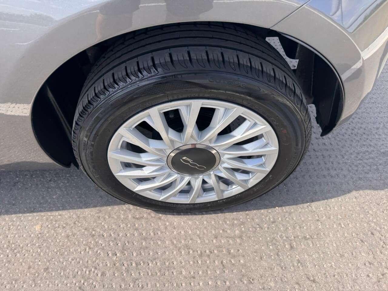 2020 FIAT 500 2020 FIAT 500