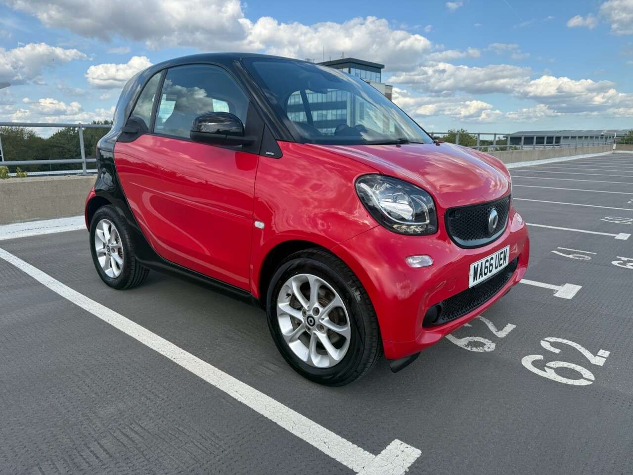 A 2016 SMART FORTWO 1.0 Passion Coupe 2dr Petrol Manual Euro 6 (s/s) (71 ps) 1 year mot and ser A 2016 SMART FORTWO 1.0 Passion Coupe 2dr Petrol Manual Euro 6 (s/s) (71 ps) 1 year mot and ser