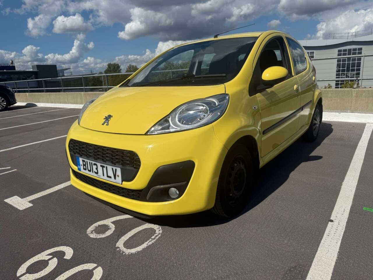 2013 PEUGEOT 107 2013 PEUGEOT 107